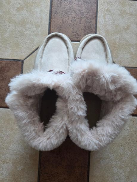 Super teplé cizmicky, 41