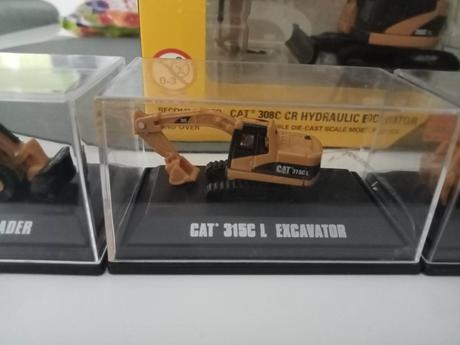 Originálne modely strojov cat, 