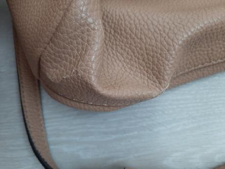 Kabelka guess, guess