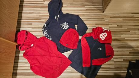 Balik mikiniek na zips v.122-128 plus ciapka, 122