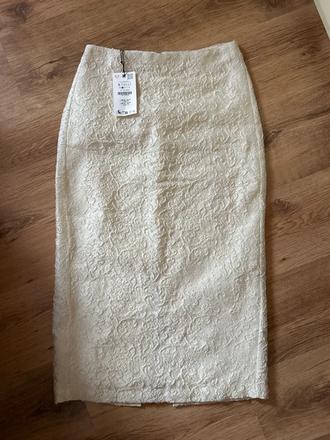 Nenosené sukňa s visačkou pc 36 eur, zara,s