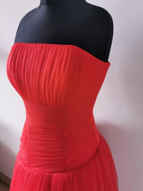 Ohnivo červené dlhé plesové šaty, s