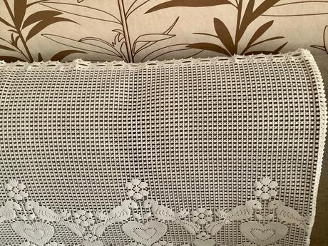 Krásna zaclonka/by,