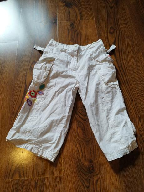 Tristvrtaky, adams,128