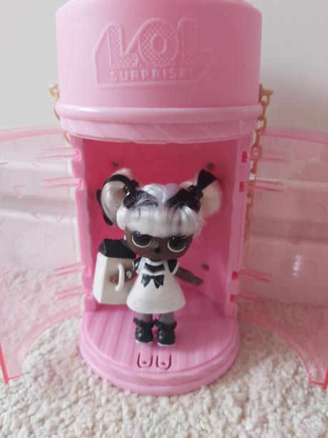 Predám bábiky lol,