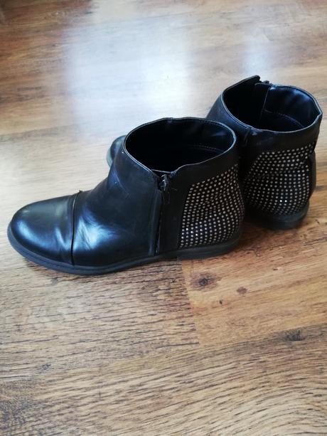 Kotnikove cizmy, baťa,38