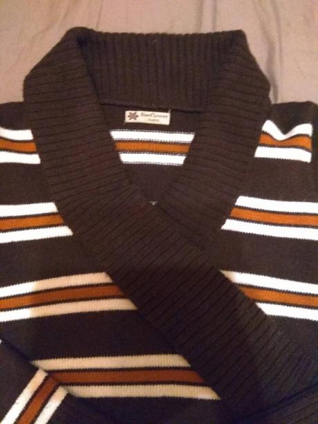 Svetrik s prelozenym golierom vel sedi na 38, 40, 38