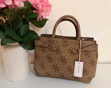 Elegantná kabelka guess z kolekcie lorelei, guess