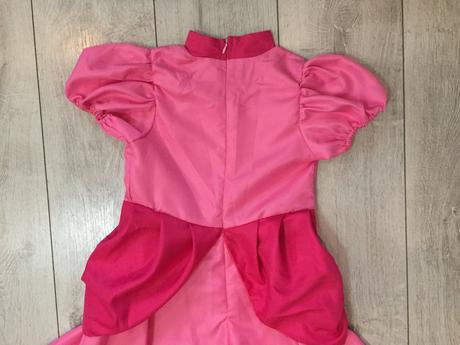 Kostym princezná peach super mario 7-9 rokov,