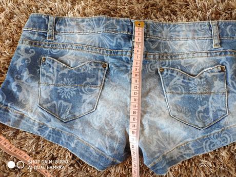 Rifľové šortky, calzedonia,s