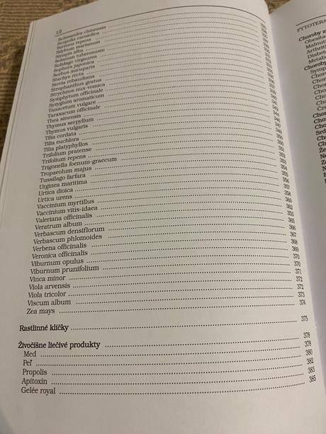 Fytoterapia z pera lekára karol mika  stála 35 eur, 