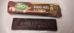 DmBio Superfood tyčinka drvené kakaové bôby & kešu, 40 g