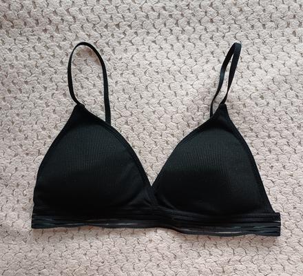 Čierna podprsenka s výstužou bez kostíc, l