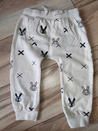 Tepláky zombie dash, 98