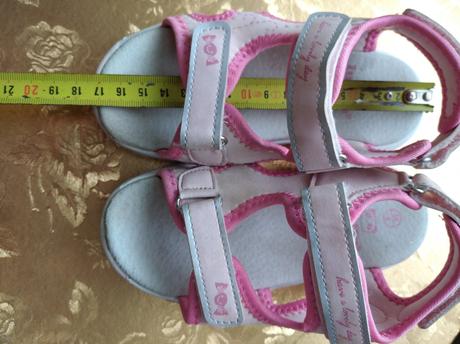 Sandálky, cupcake,26