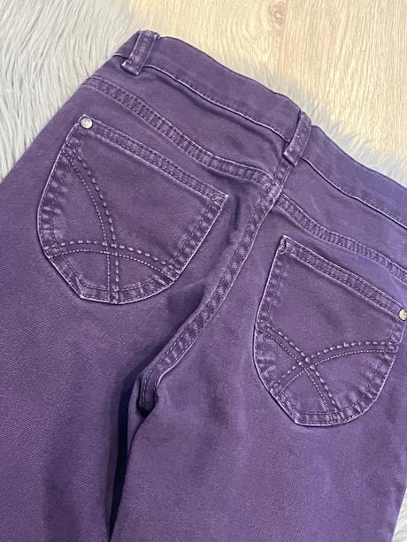 Dievčenské rifle fiaľové (134), 134