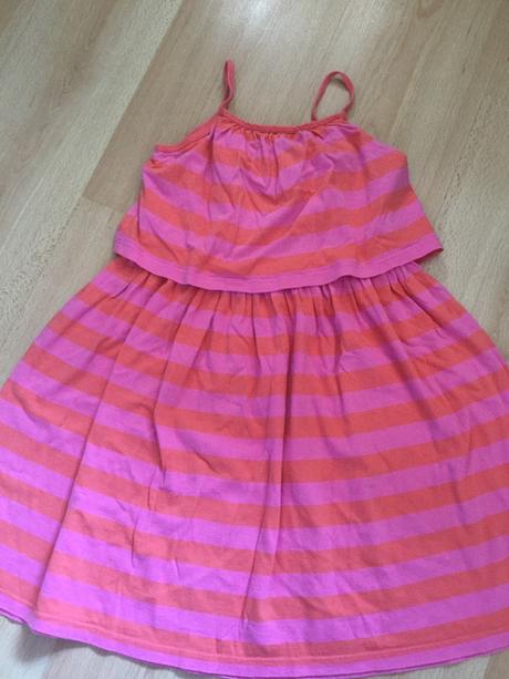 Šaty na ramienka, 128