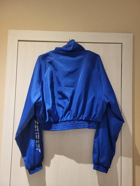 Prechodna bundicka, bershka,s