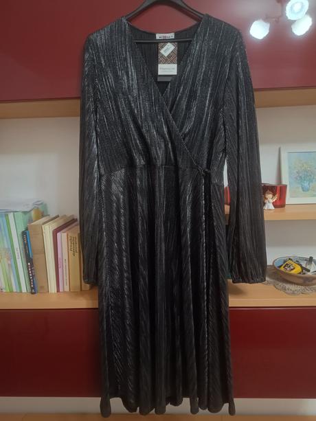 Spoločenské šaty, 48