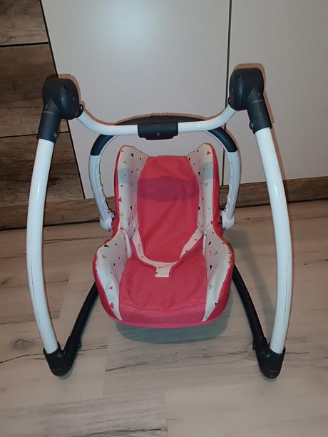 Jedálenská stolička pre bábiky,