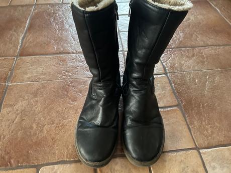 Čierne kožené cizmy, baťa,38