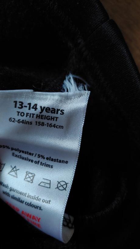 Cierna mikina sportova, 164