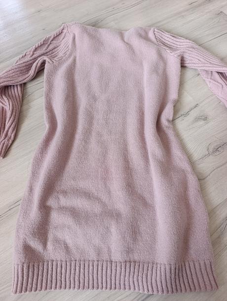 Pekné pletené šaty, gate,l