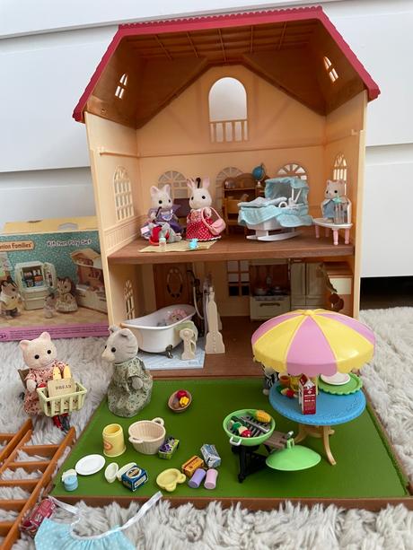 Sylvanian families dom, zvieratká aj príslušenstvo,