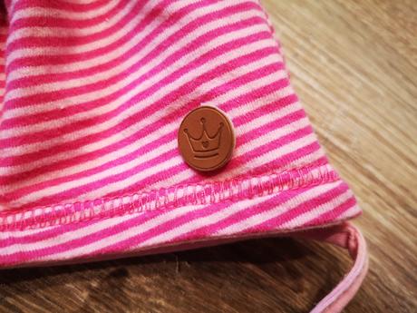 Čiapka na zaviazanie, 62