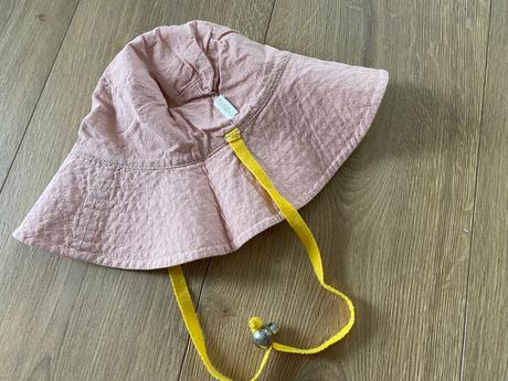 Klobúčik rockahula, 104