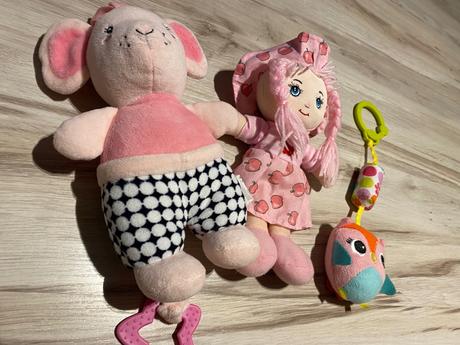 Krásna hrajúca myška+bábika a závesná hrkálka sova,