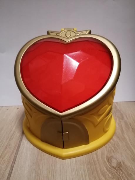 Malá knižnica na hranie pre mini bábiky,