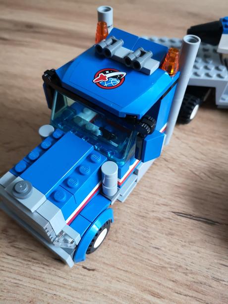 Lego city 60079 transportér pre prevoz raketoplánu,