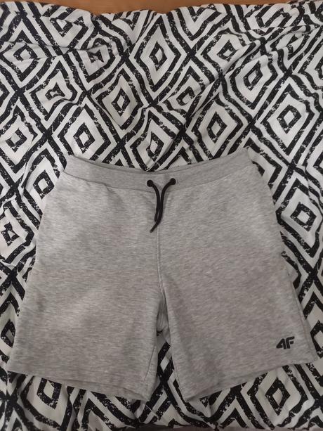 Chlapcenske kratase, 164