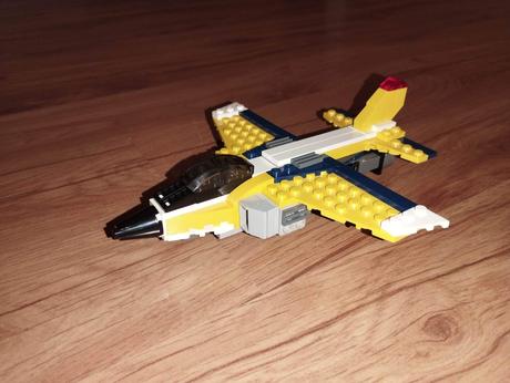 Lego creator stihacka, 