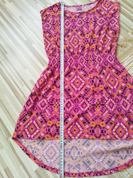 Letné šaticky, 140