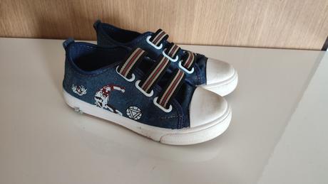 Tenisky,prezuvky, 33