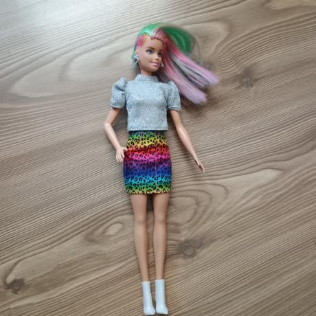 Barbie s doplnkami, výborný stav,