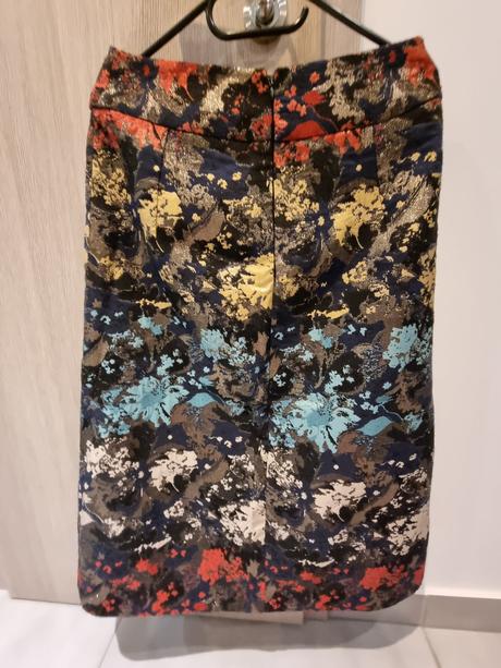 Farebná áčková sukňa, m