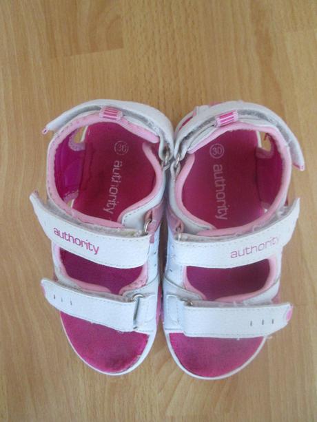 Bielo ružové sandalky už s poštou., authority,30