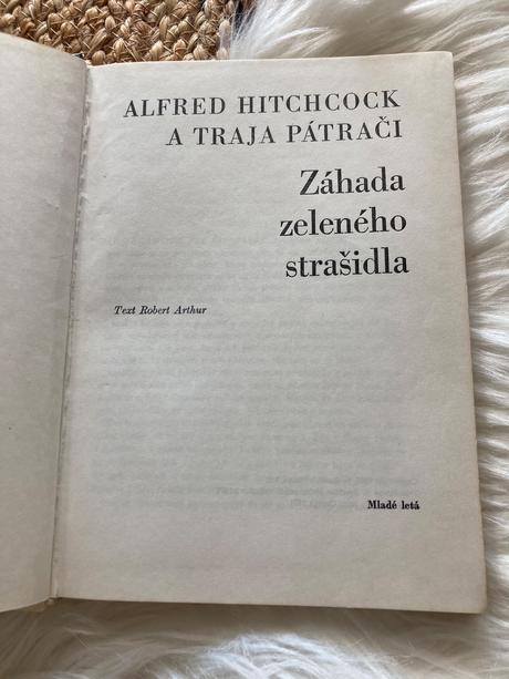 Záhada zeleného strašidla robert arthur (1975),