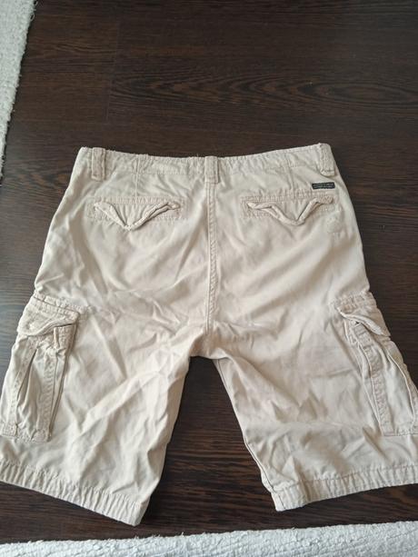 Predám krátke nohavice, 36