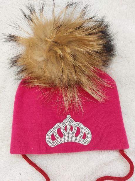 Luxusna ciapka s pravým brmbolcom, 80