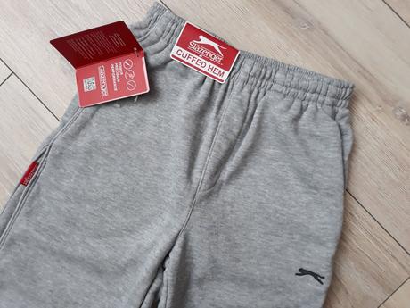 Hrubšie tepláky, slazenger,128