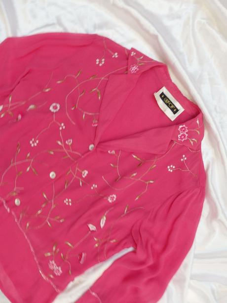 Velmi peknaa bluzka, 42