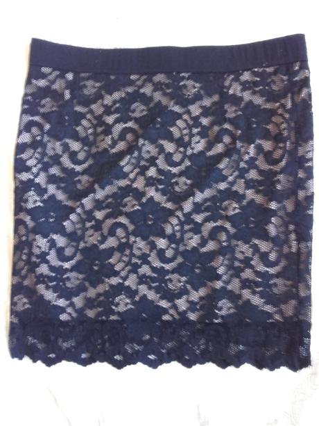 Mini sukňa, 38
