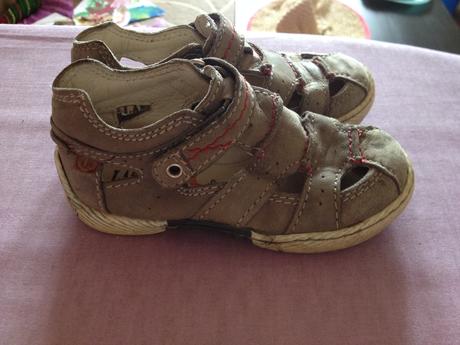 Sandalky celokozene, lasocki,24