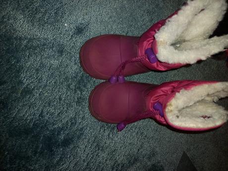 Teplučke snehule, 22