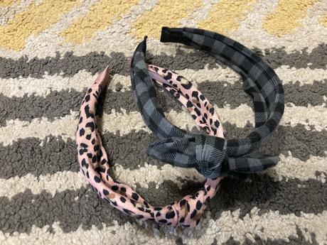 Károvaná a leo čelenka 134/152, takko