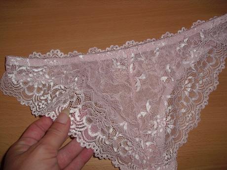 Krajkovane romanticke nohavicky, m